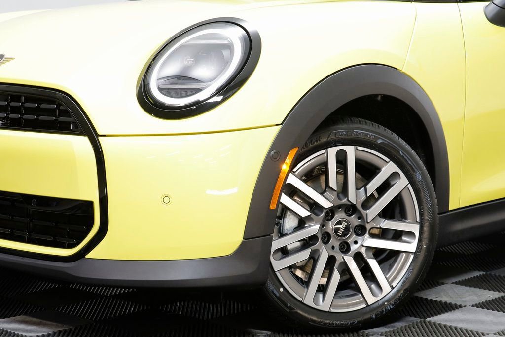 New 2026 MINI Cooper 2-Door Hardtop FWD image 3