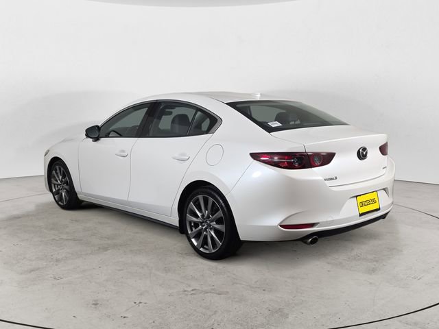 Used 2021 MAZDA MAZDA3 s FWD image 3