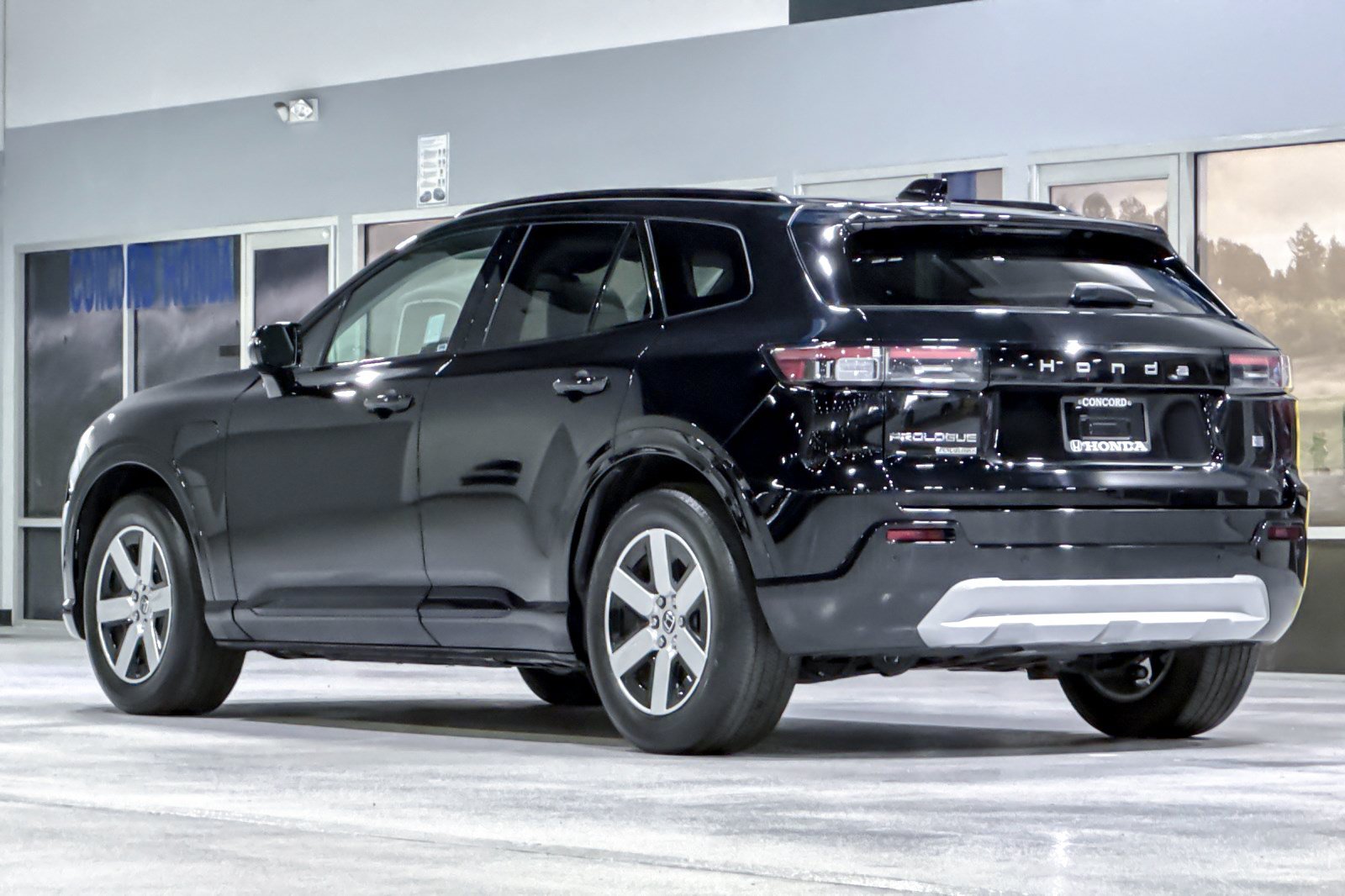 Used 2024 Honda Prologue Touring image 3