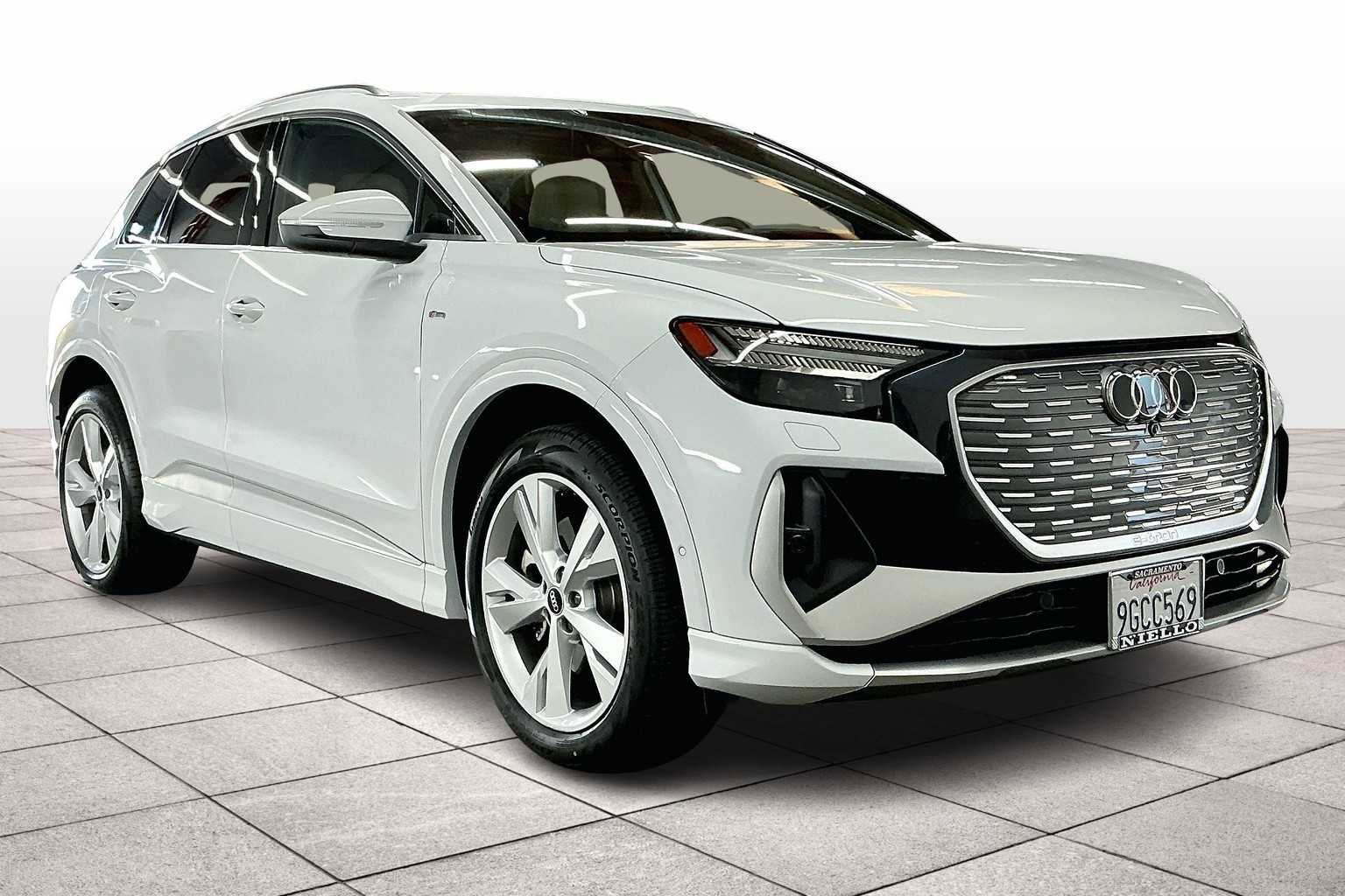 Used 2023 Audi Q4 e-tron Prestige w/ 20" Wheel Package image 2