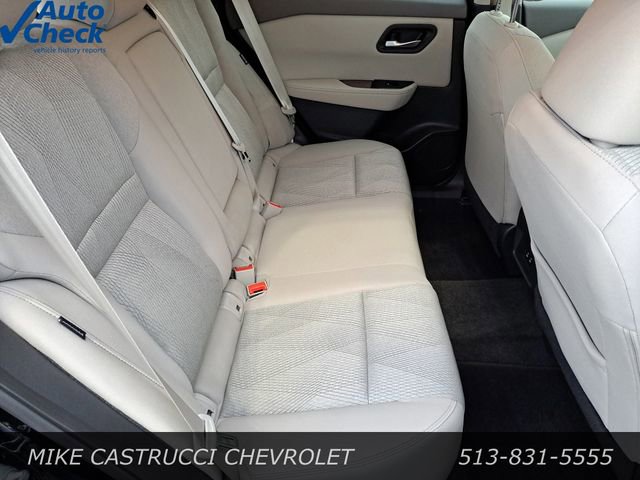 Used 2025 Nissan Rogue SV image 28