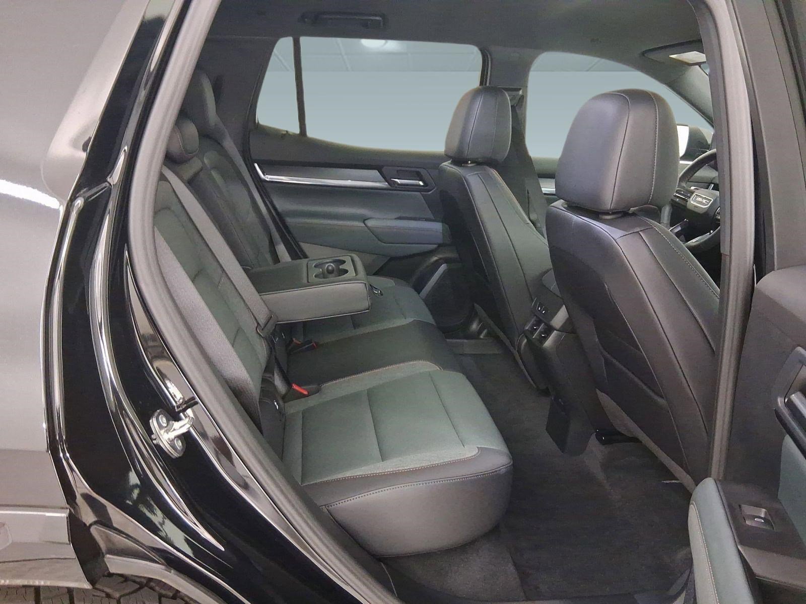 Used 2026 GMC Terrain AT4 w/ Convenience Package III image 23