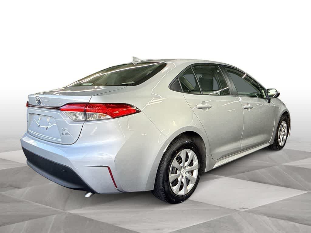 Used 2025 Toyota Corolla LE w/ Convenience Package FWD image 8