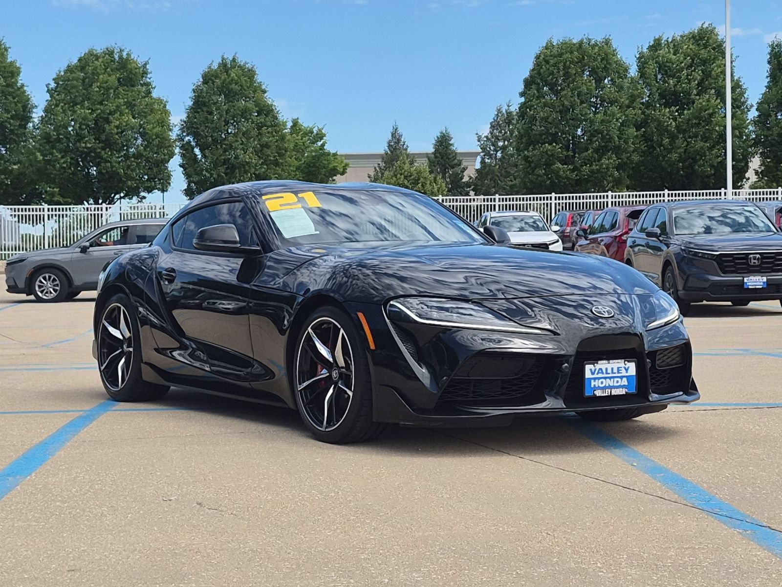 Used 2021 Toyota Supra Premium w/ Driver Assist Package RWD image 4