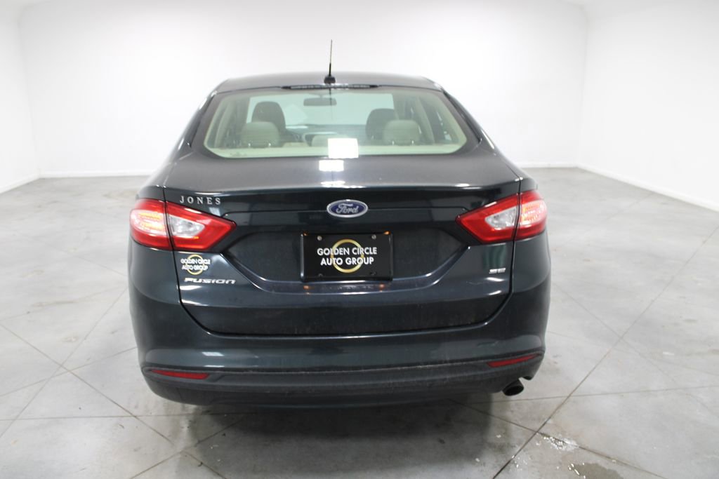 Used 2014 Ford Fusion SE FWD image 8