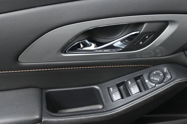 Used 2021 Chevrolet Traverse LT FWD image 8