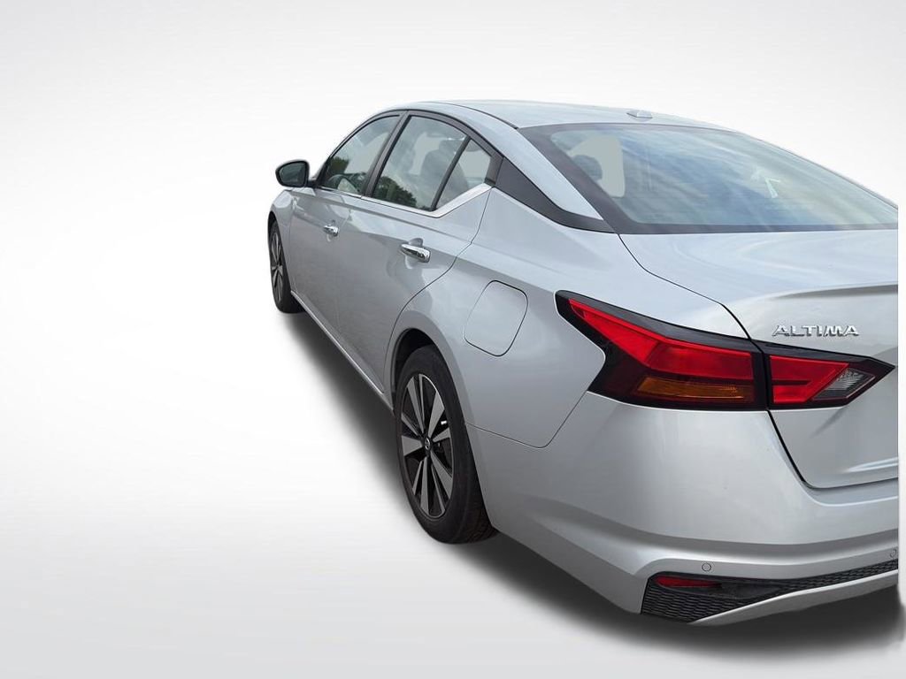 Used 2021 Nissan Altima 2.5 SV image 5