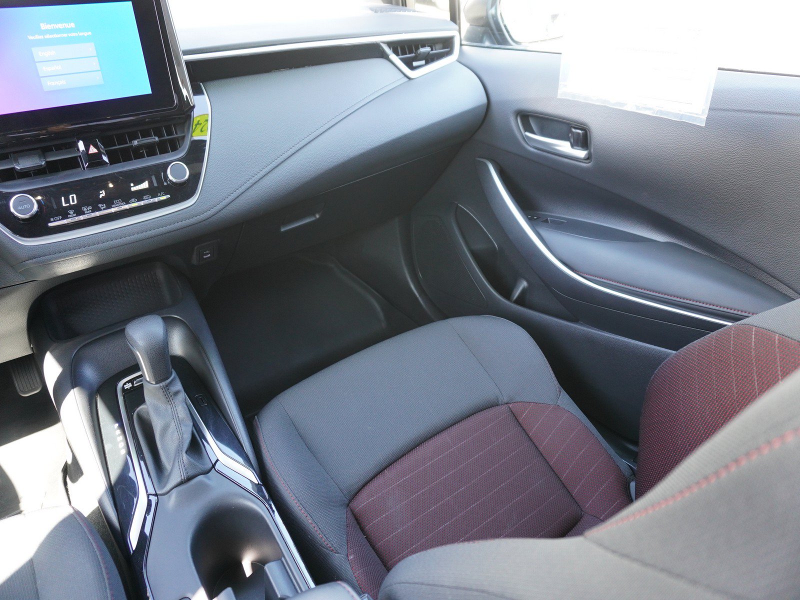 Used 2024 Toyota Corolla SE FWD image 15