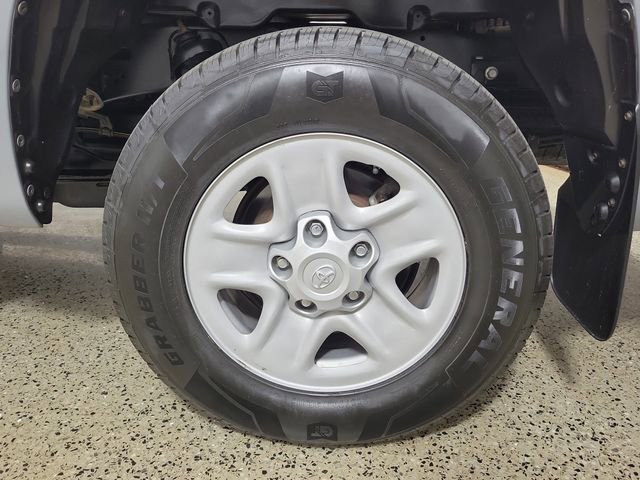 Used 2021 Toyota Tundra SR5 AWD/4WD image 8