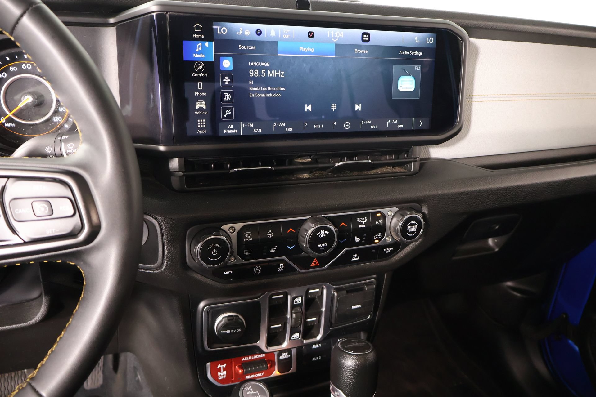 Used 2024 Jeep Gladiator Sport AWD/4WD image 5