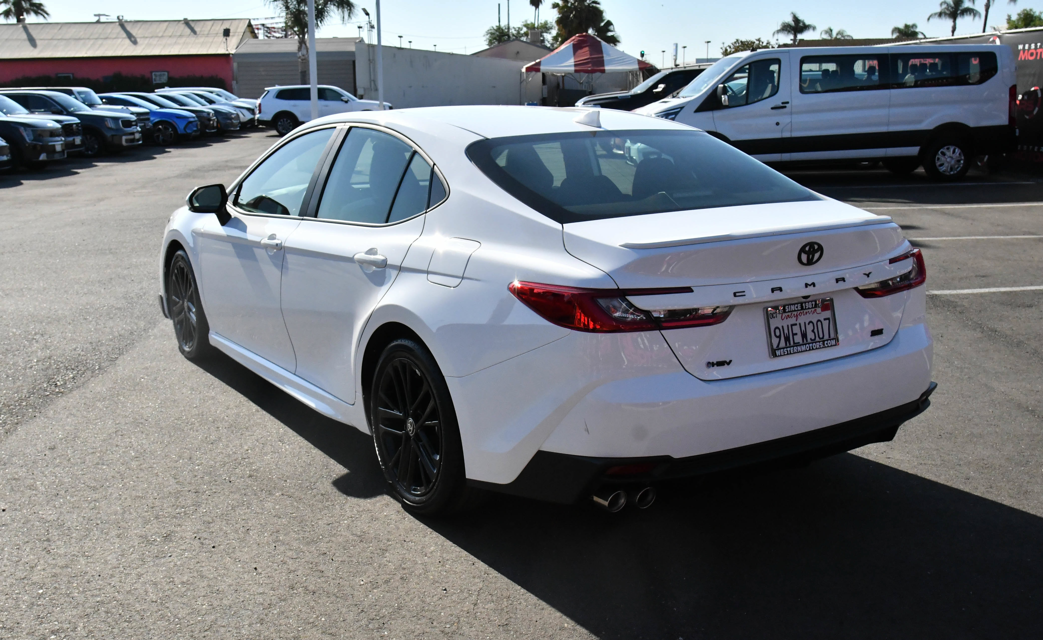 Used 2026 Toyota Camry SE FWD image 6