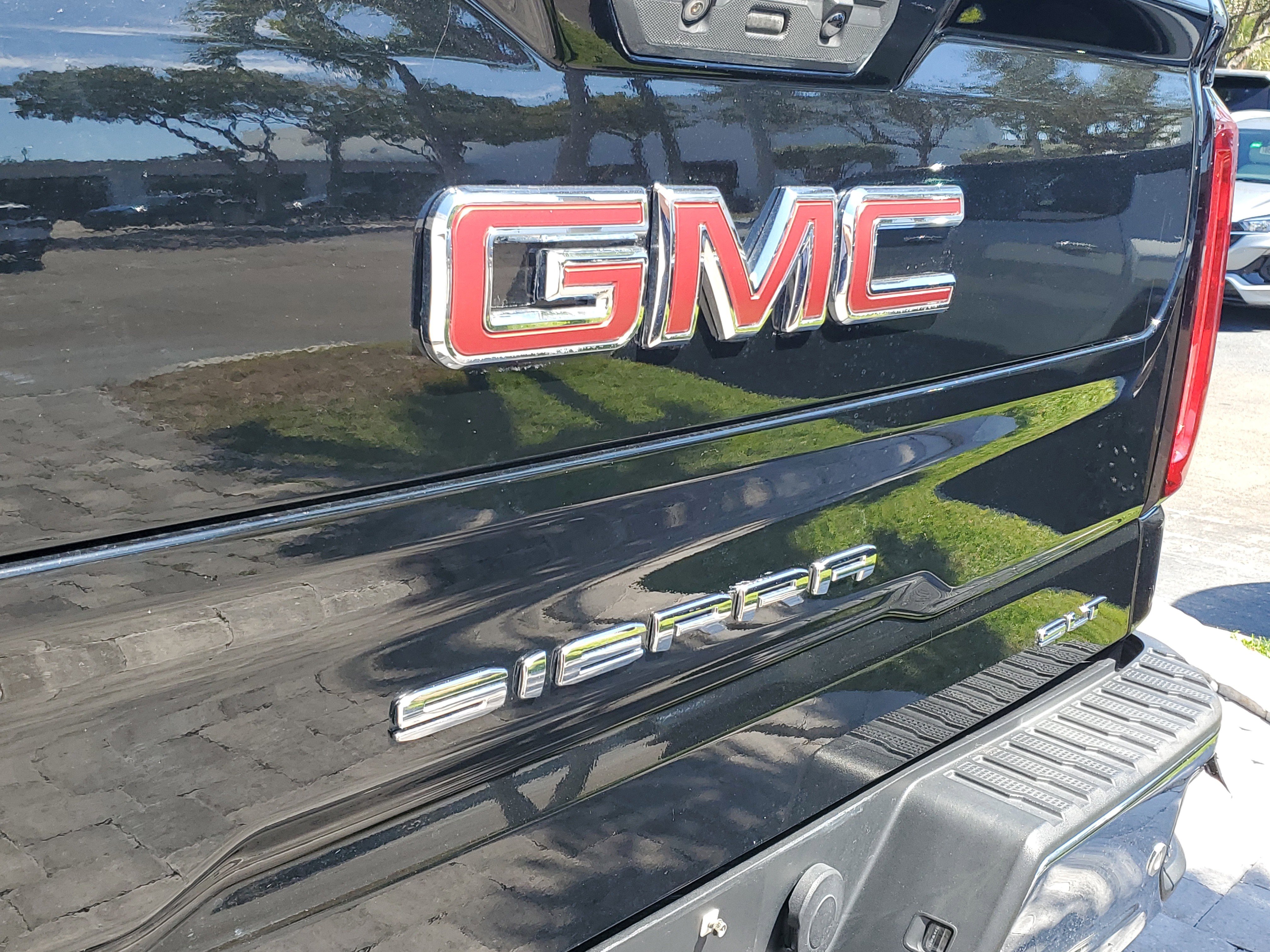 Used 2020 GMC Sierra 1500 SLT w/ SLT Premium Plus Package image 7