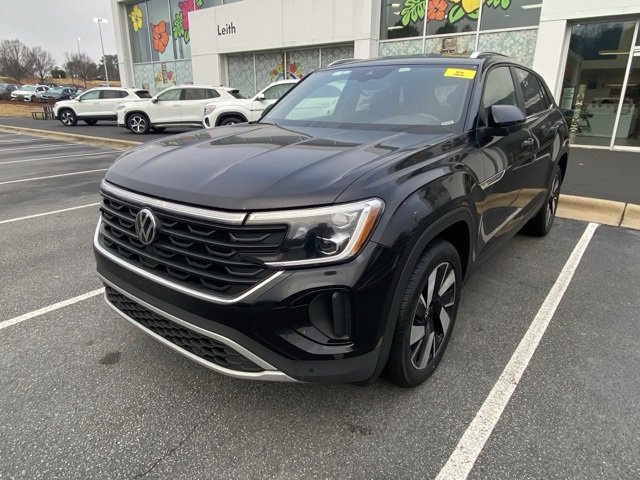 Used 2024 Volkswagen Atlas Cross Sport SE image 9