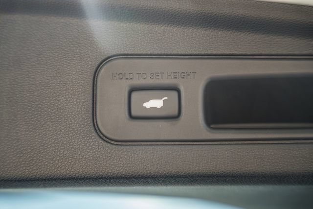 Used 2025 Acura MDX SH-AWD w/ Advance Package image 11