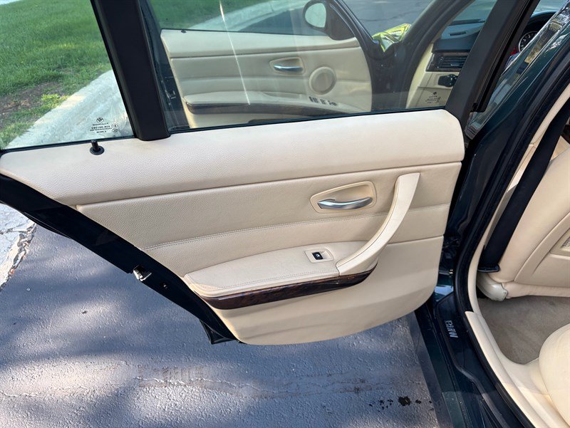 Used 2007 BMW 328i Sedan RWD image 38