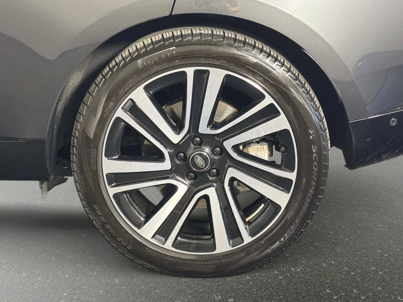 Used 2023 Land Rover Range Rover SE image 14