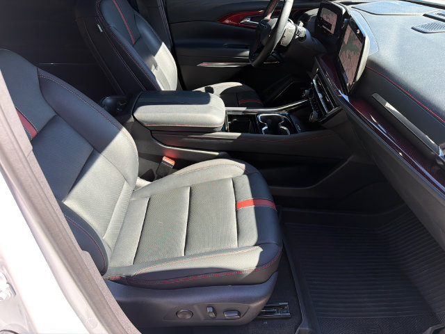 Used 2025 Chevrolet Traverse RS AWD/4WD image 15