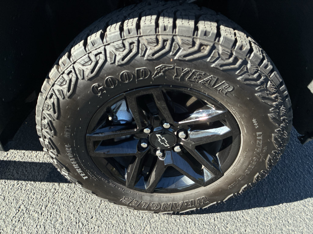 Used 2026 Chevrolet Silverado 1500 Custom Trail Boss AWD/4WD image 16