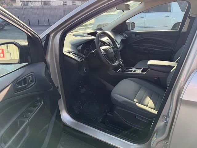 Used 2017 Ford Escape S FWD image 8