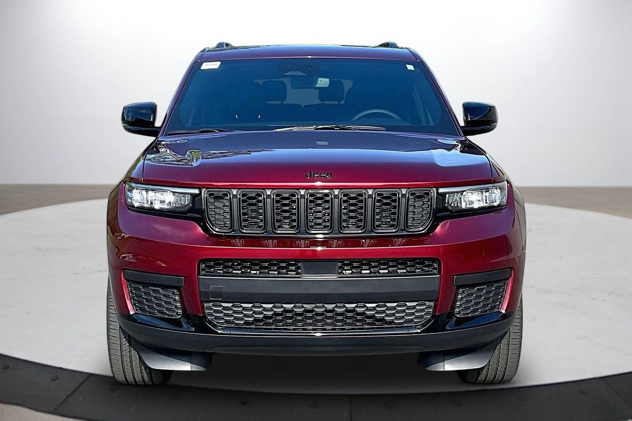 Certified 2025 Jeep Grand Cherokee L Altitude AWD/4WD image 3