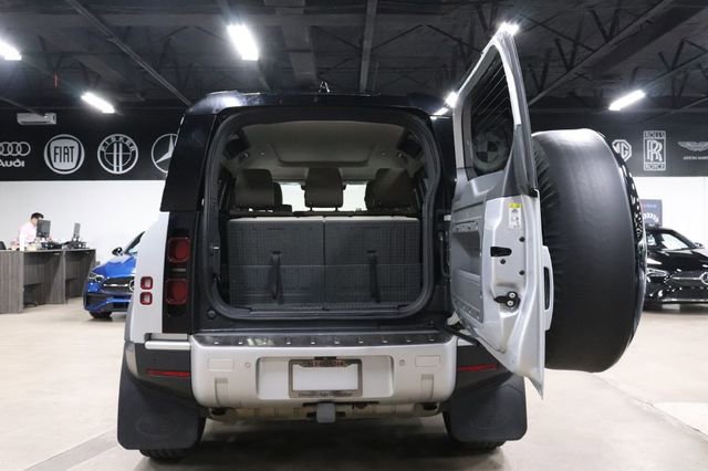 Used 2020 Land Rover Defender 110 HSE AWD/4WD image 25