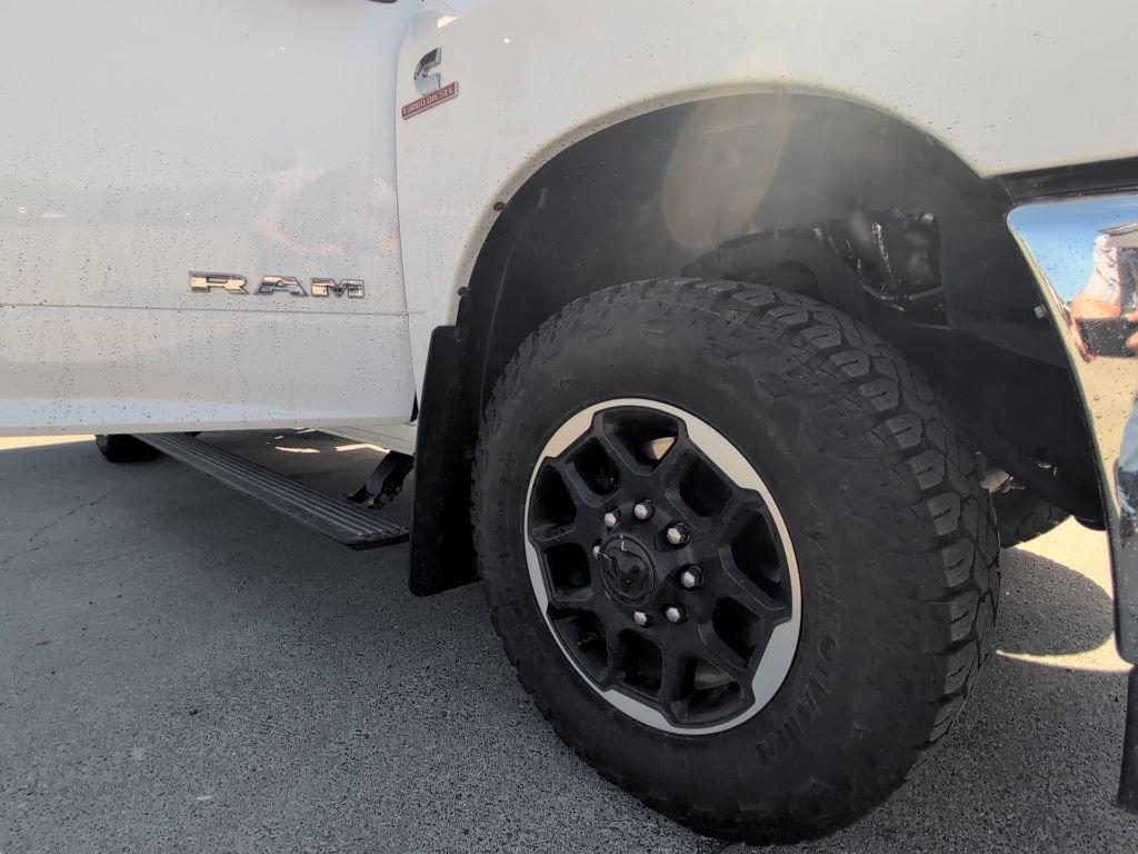 Certified 2025 RAM 3500 Laramie AWD/4WD image 37
