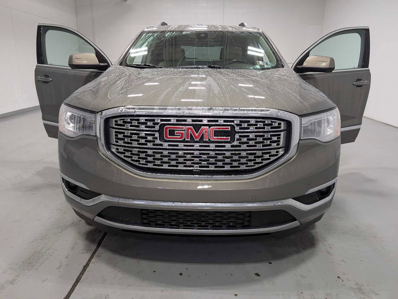 Used 2019 GMC Acadia Denali w/ Technology Package image 15