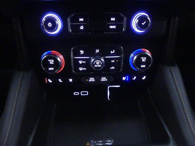 Used 2022 GMC Yukon XL AT4 AWD/4WD image 19