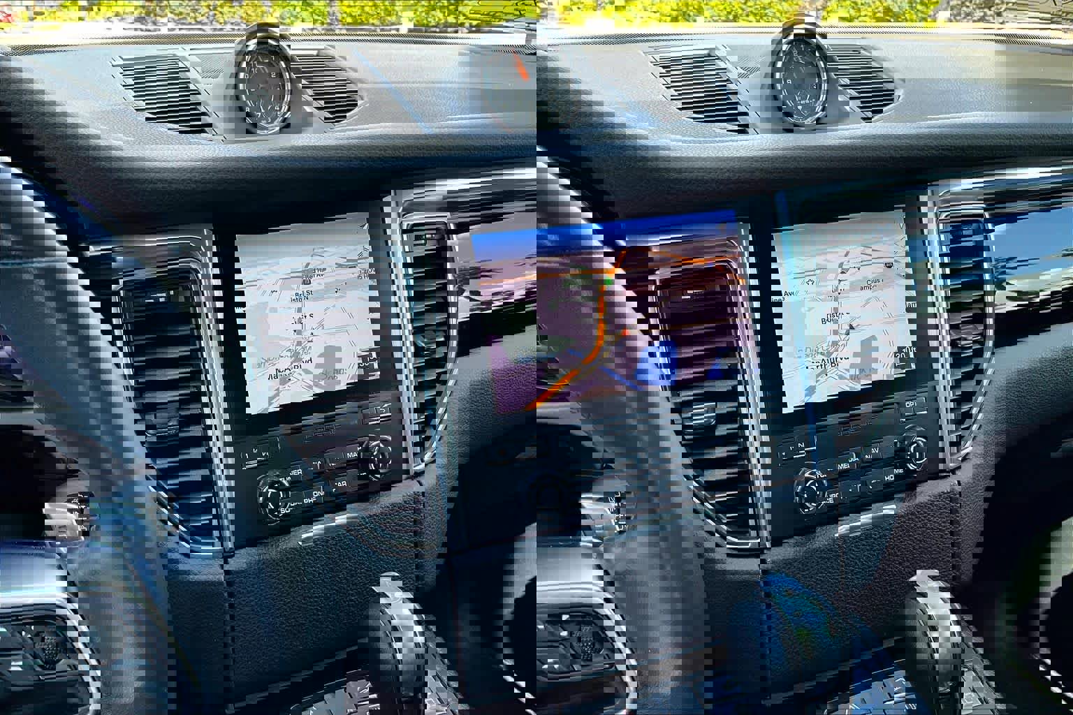 Used 2017 Porsche Macan image 6