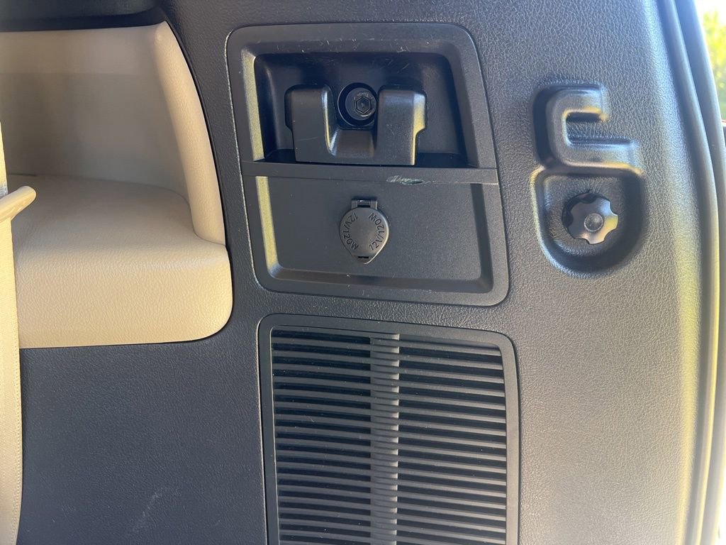 Used 2014 Toyota Sequoia Platinum image 24