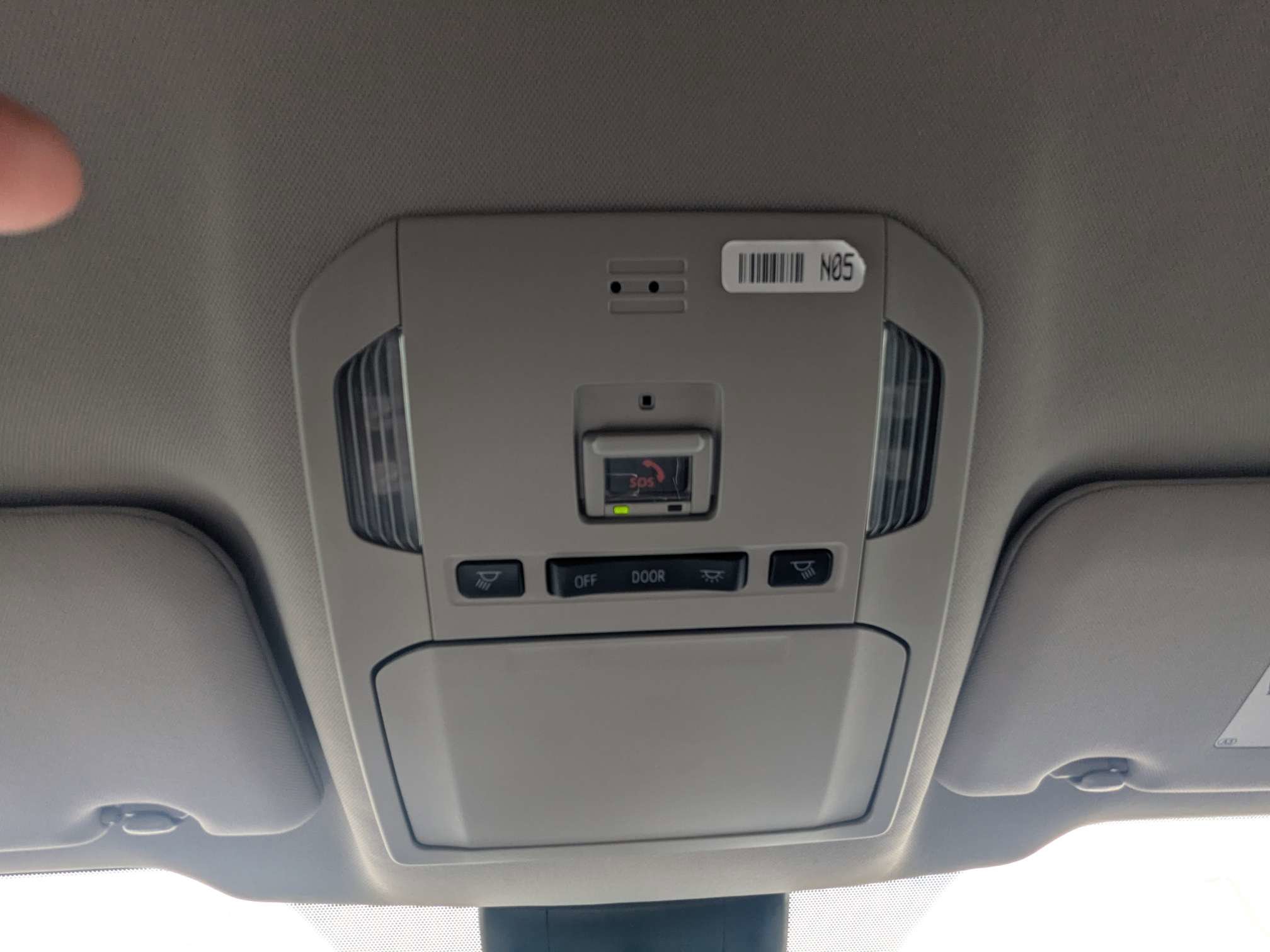 Used 2023 Toyota Highlander LE FWD image 27