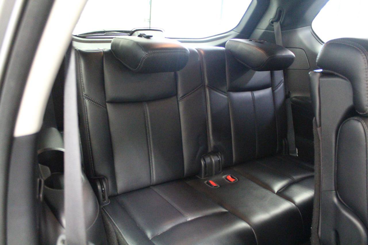 Used 2020 Nissan Pathfinder SL AWD/4WD image 27