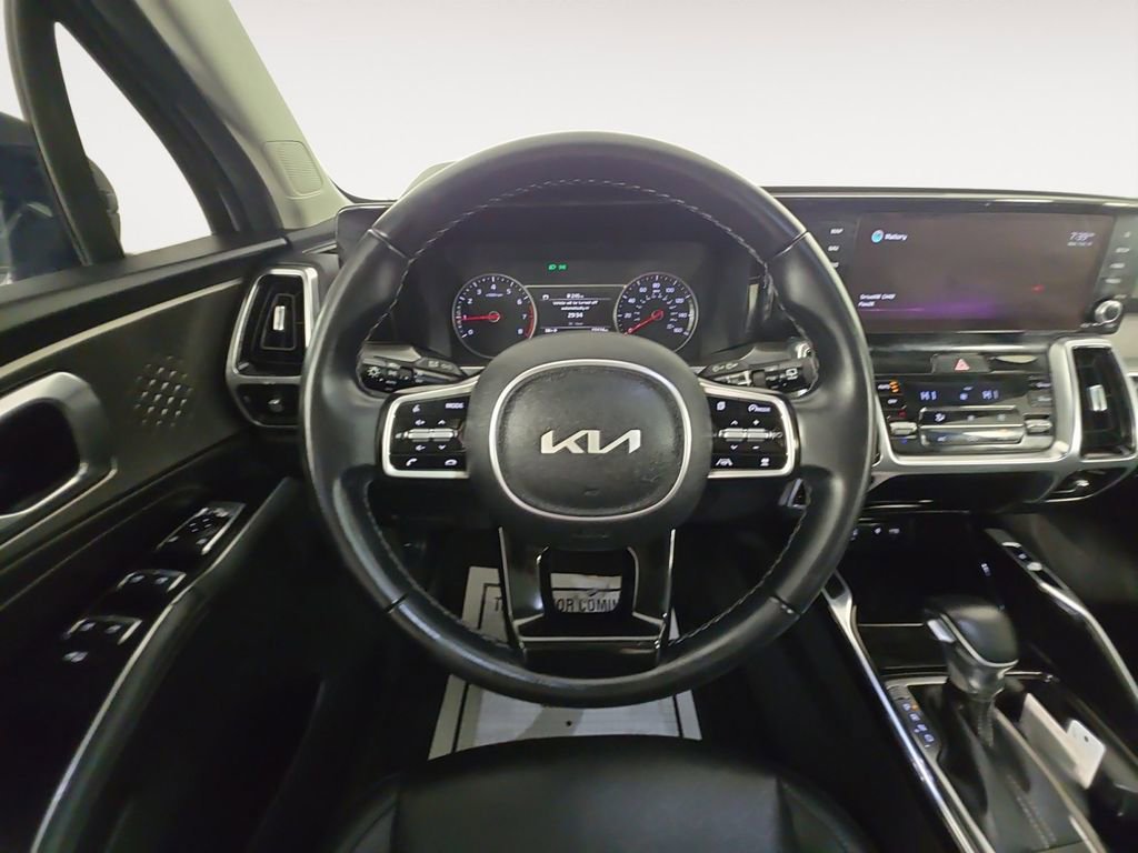 Used 2022 Kia Sorento SX image 12