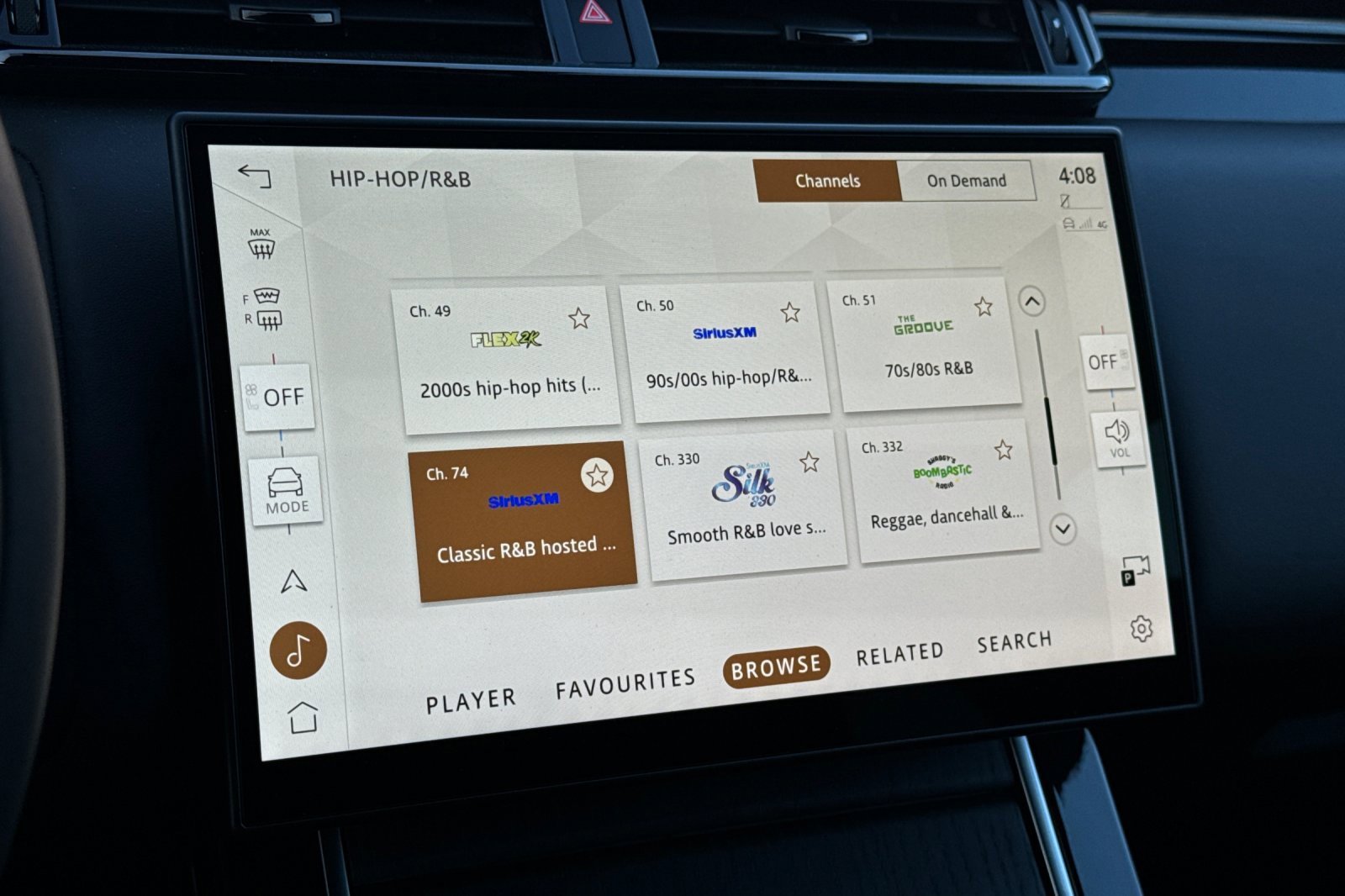 New 2024 Land Rover Range Rover Velar Dynamic HSE image 16