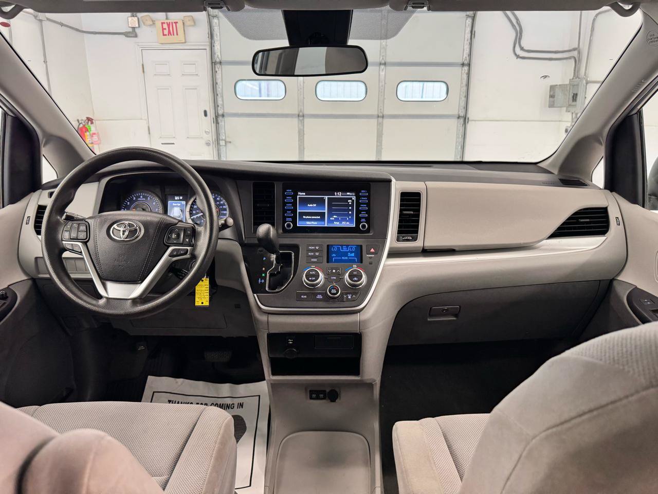 Used 2020 Toyota Sienna L FWD image 16