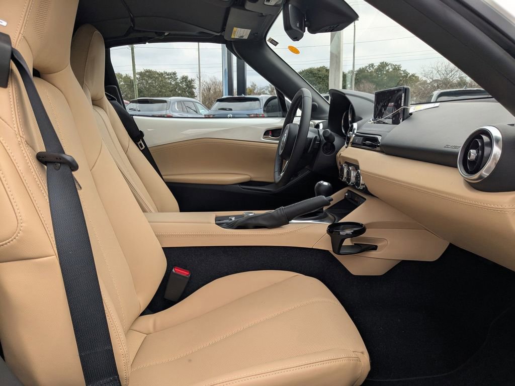 New 2025 MAZDA MX-5 Miata RF Grand Touring image 13