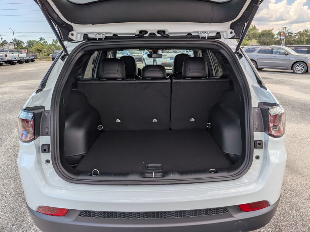 New 2026 Jeep Compass Latitude AWD/4WD image 28