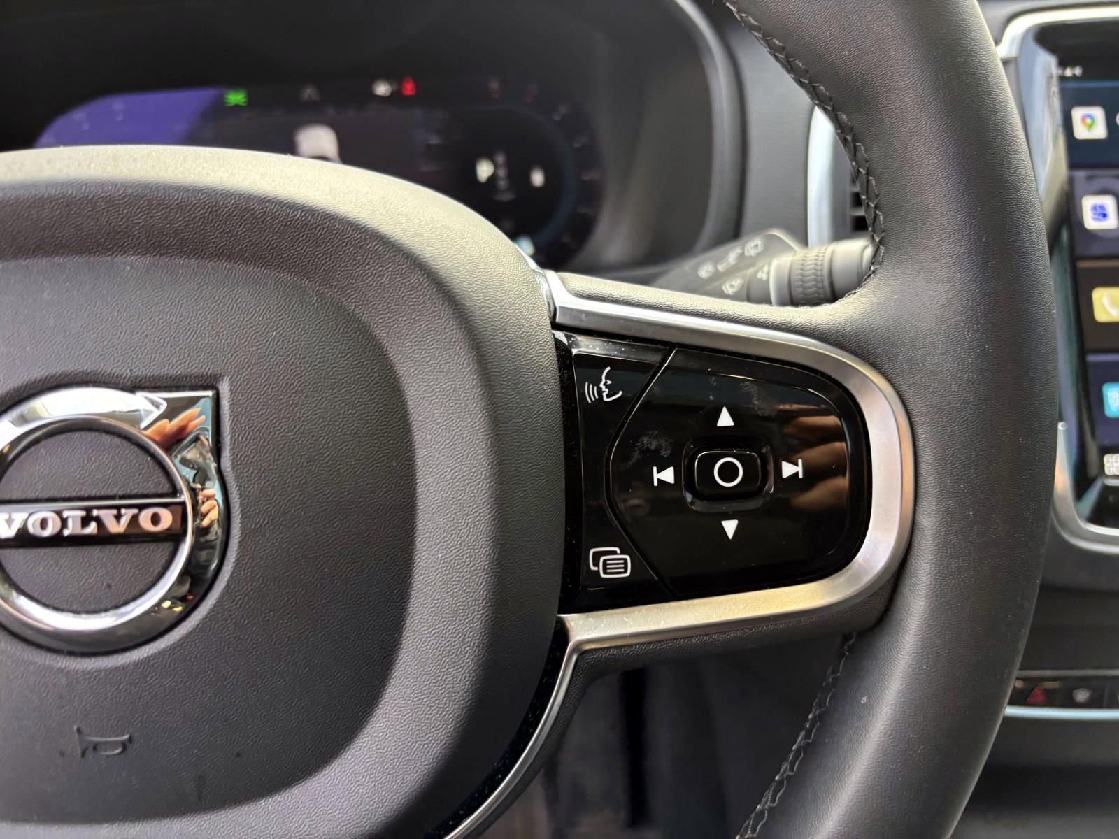 Used 2023 Volvo XC90 B5 Core w/ Protection Package Premier image 19