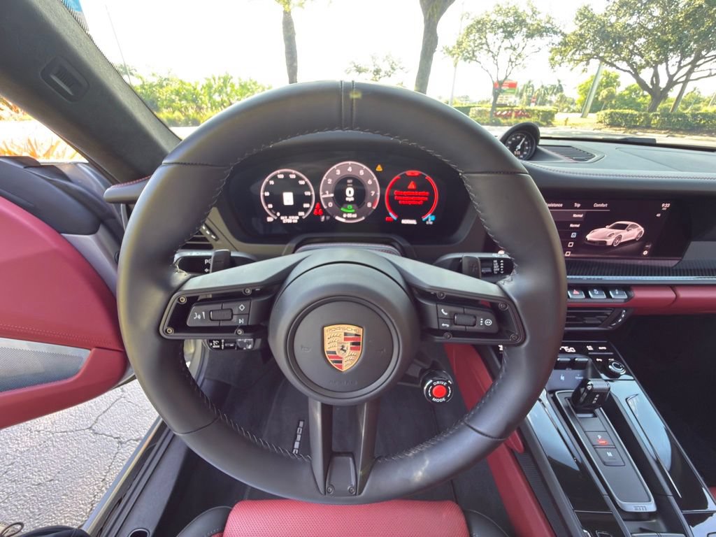 Used 2025 Porsche 911 Carrera 4 GTS AWD/4WD image 35