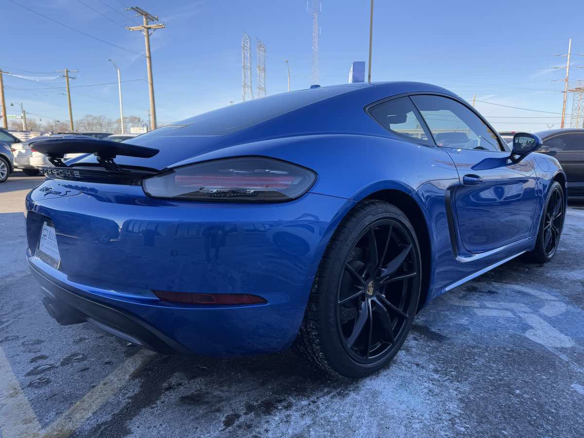 Used 2018 Porsche 718 Cayman S image 5
