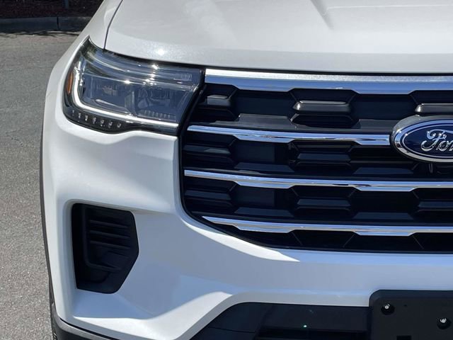 Used 2025 Ford Explorer Active RWD image 40