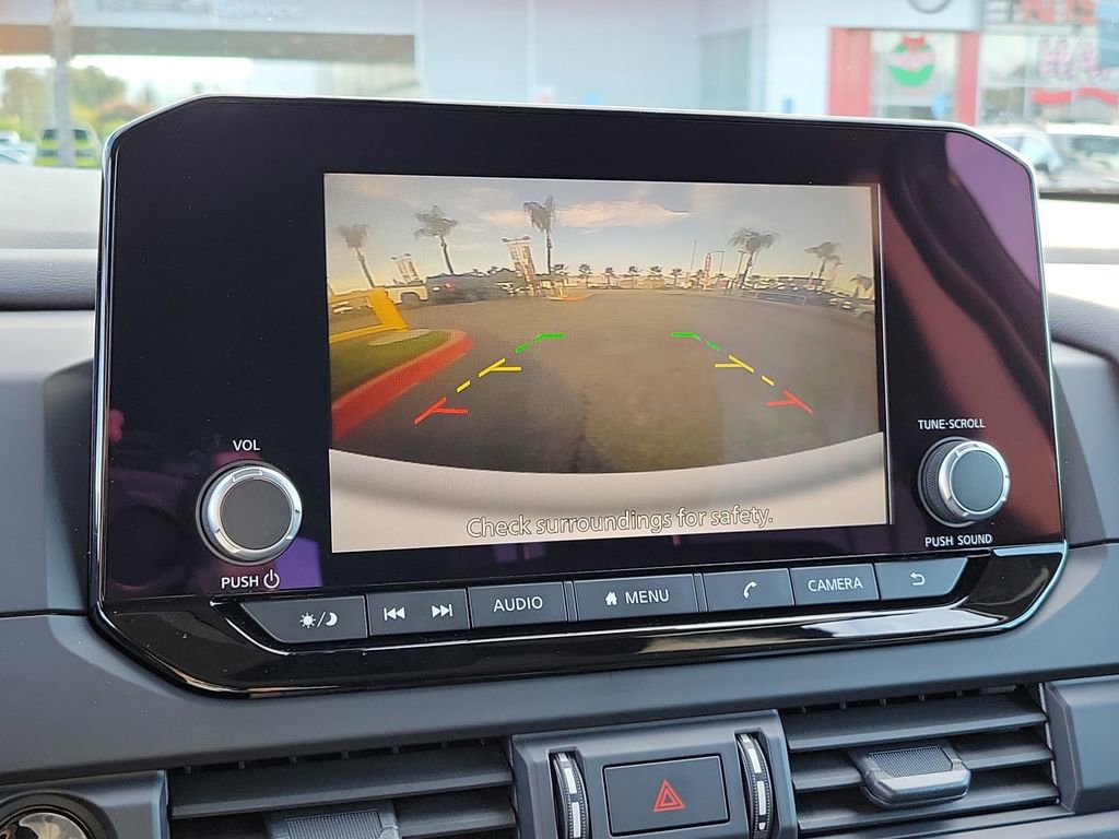 Certified 2025 Nissan Pathfinder S image 10