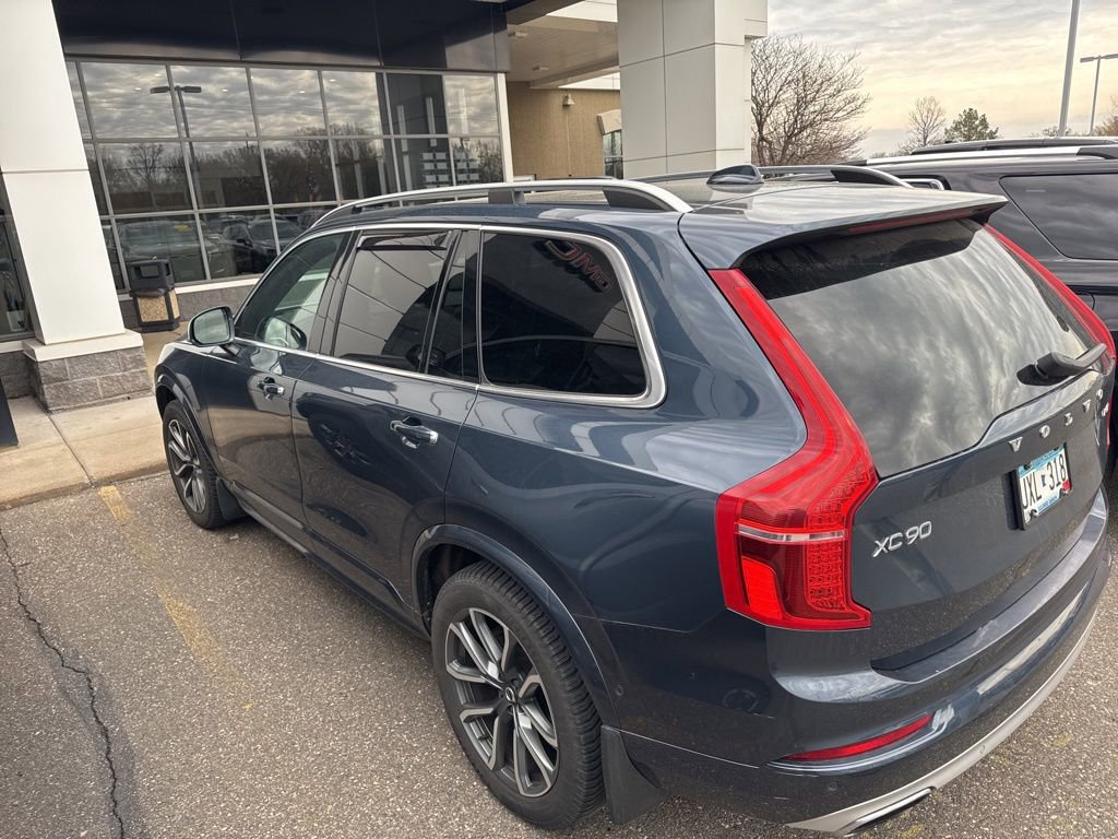 Used 2019 Volvo XC90 T6 Momentum w/ Advanced Package image 6