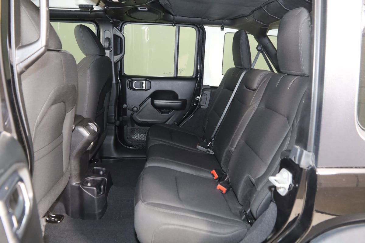 Used 2018 Jeep Wrangler Unlimited Sport AWD/4WD image 42
