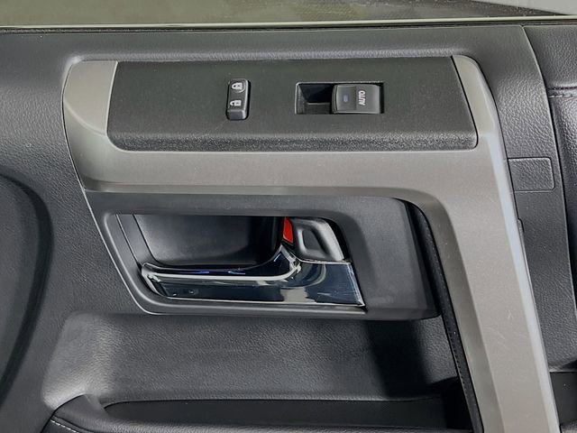 Used 2019 Toyota 4Runner Limited AWD/4WD image 32