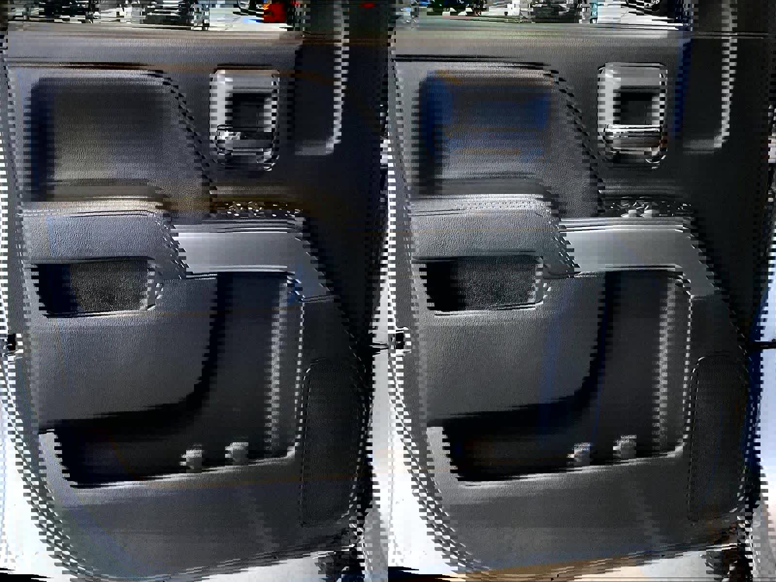 Used 2019 Chevrolet Silverado 1500 LT w/ All Star Edition AWD/4WD image 9