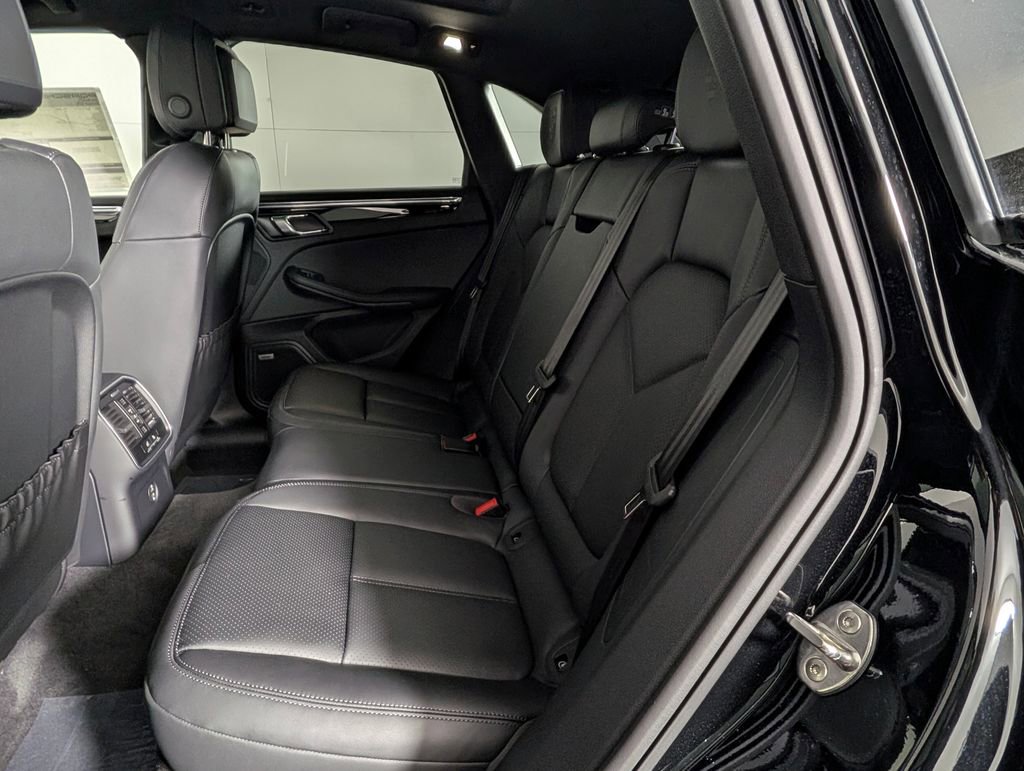 New 2026 Porsche Macan Turbo AWD/4WD image 24
