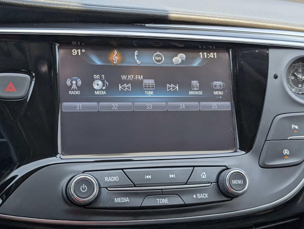 Used 2020 Buick Envision Essence FWD image 25