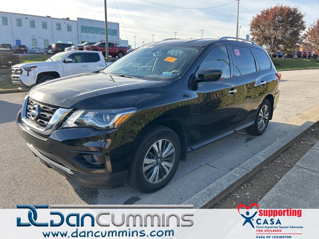 Used 2020 Nissan Pathfinder SV