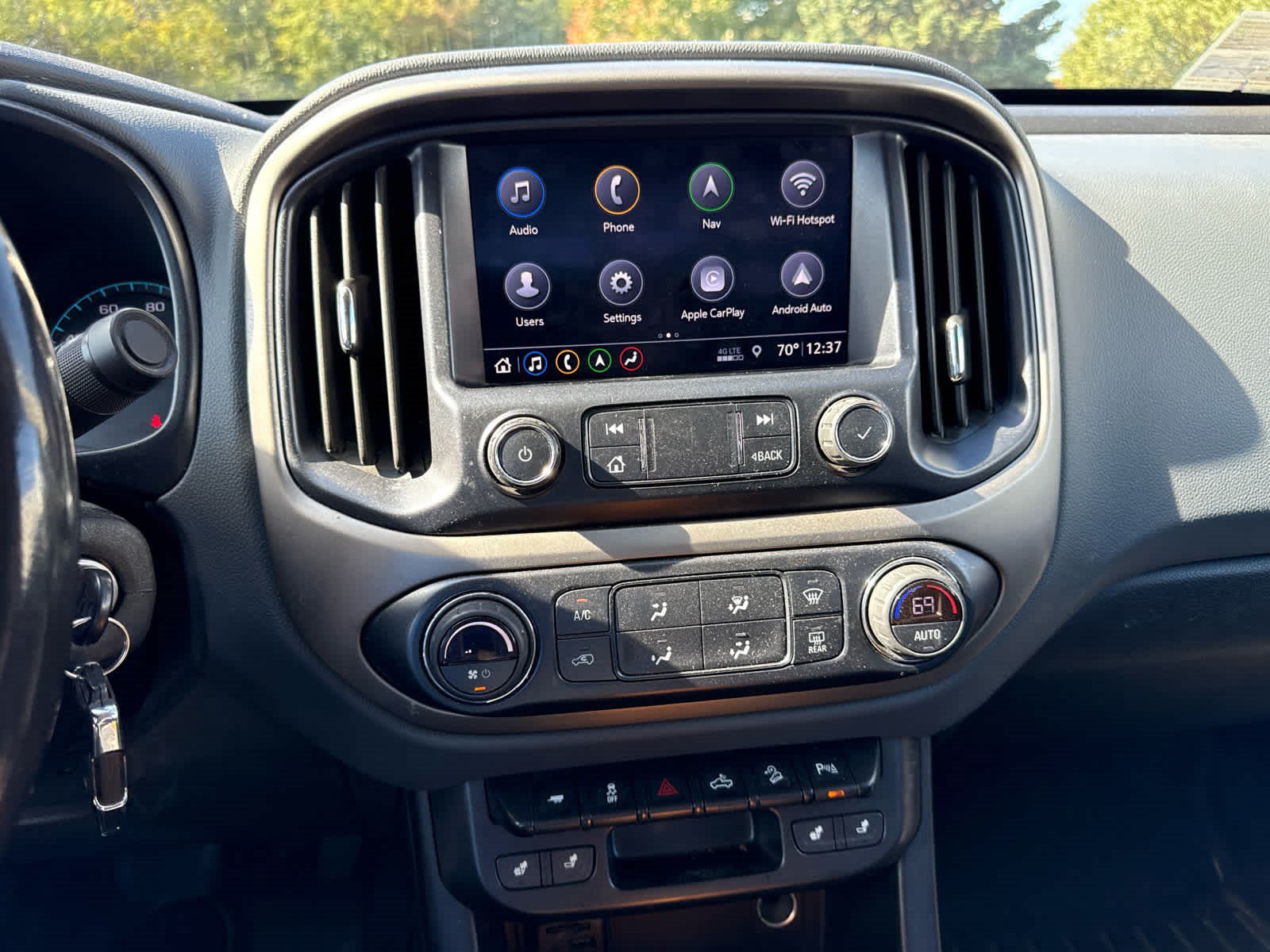 Used 2019 Chevrolet Colorado Z71 AWD/4WD image 9